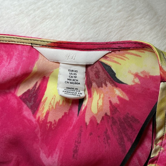 Floral Pink Wrap Robe - Picture 6 of 8